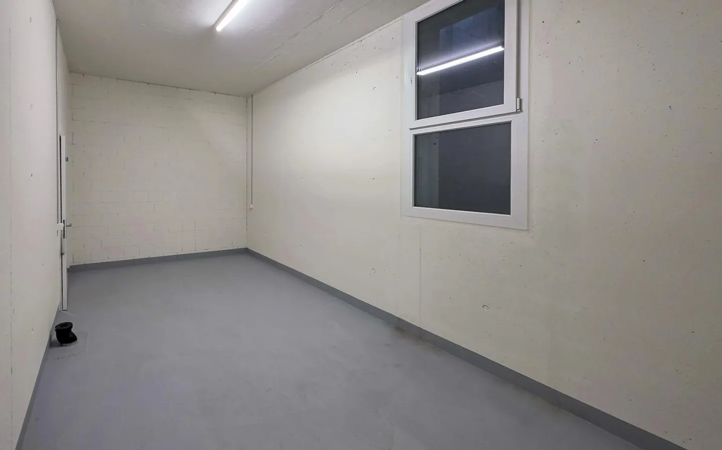 Ampio spazio di stoccaggio di 20 m² nello sviluppo moderno "Sonnengarten" - Foto 2 di 5