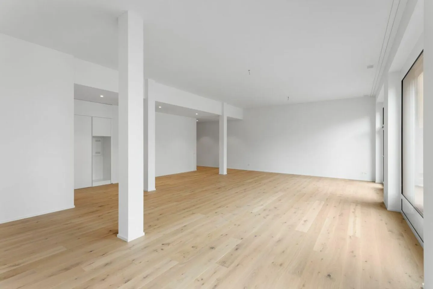 First occupancy: Modern commercial space with high-quality expansion in central... - Photo 6 of 15