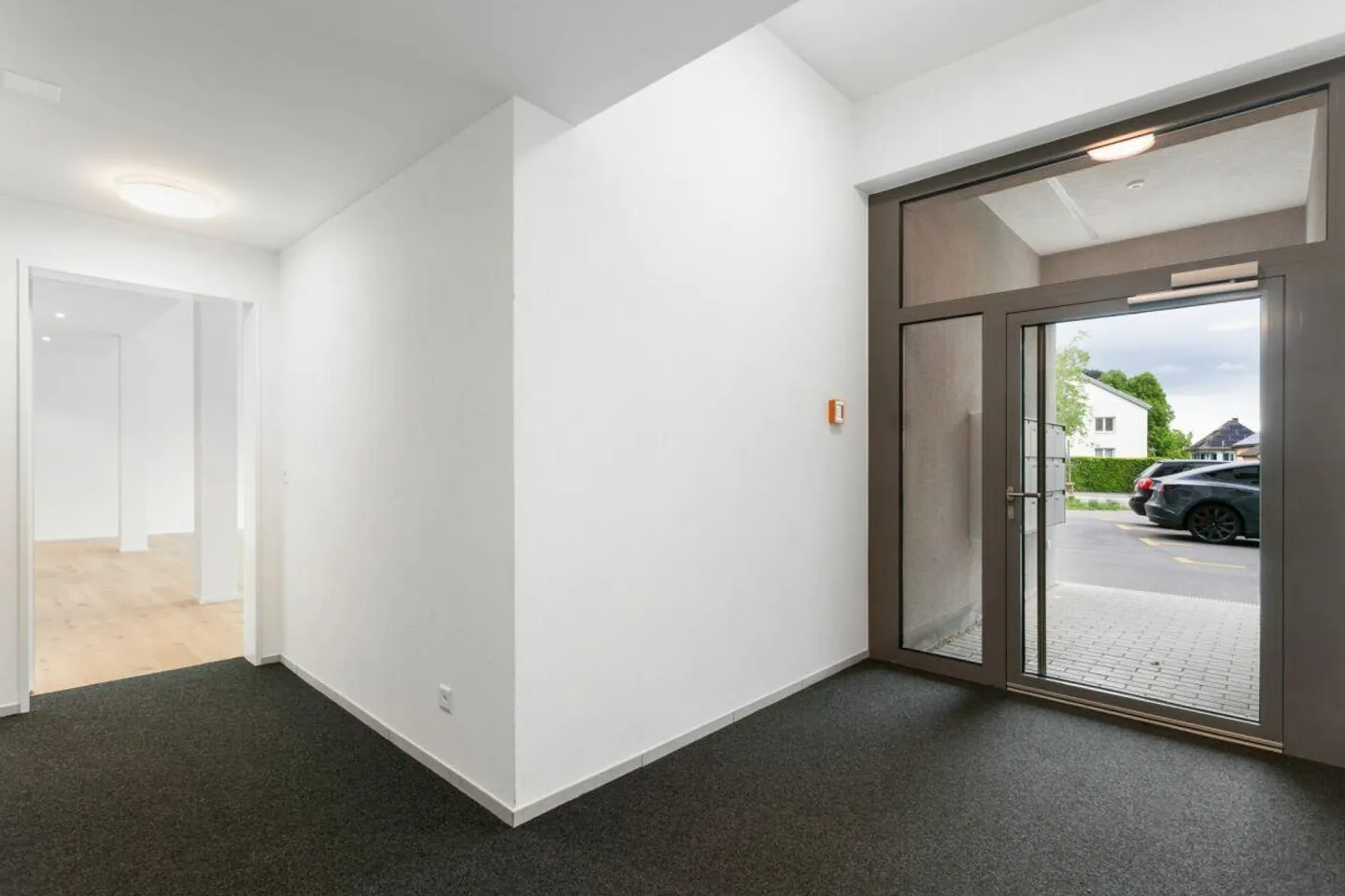 First occupancy: Modern commercial space with high-quality expansion in central... - Photo 11 of 15