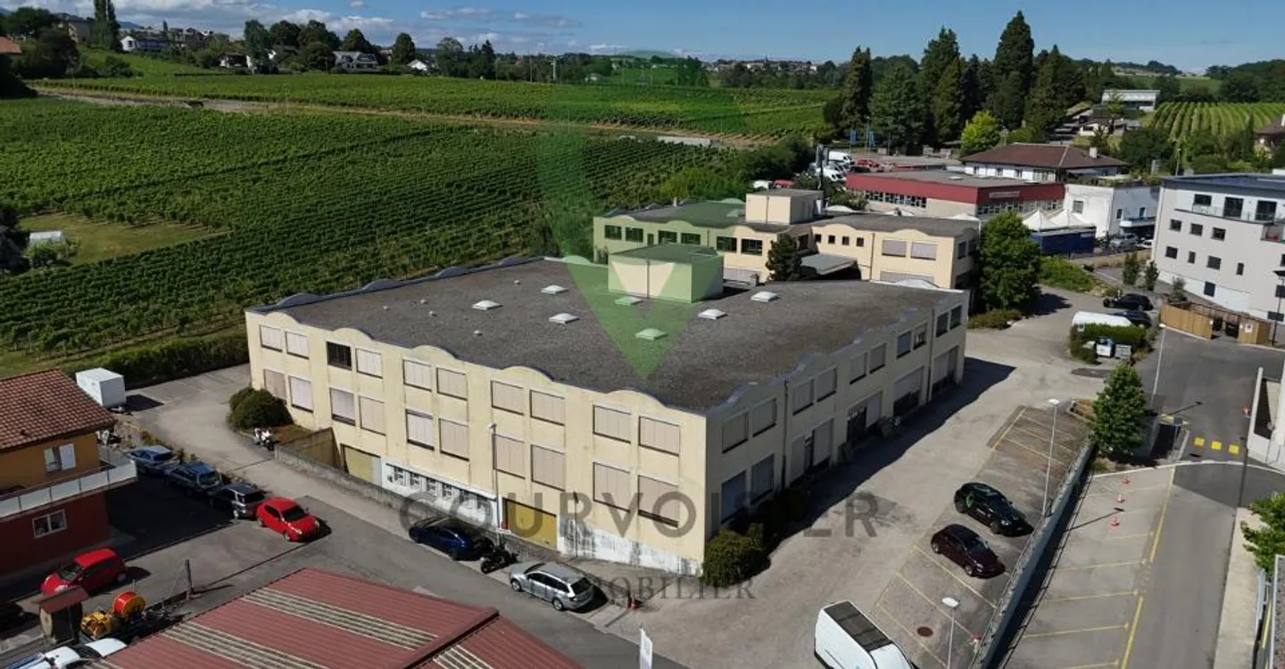 Superficie mista affitto di box di stoccaggio e ufficio - Foto 9 di 11