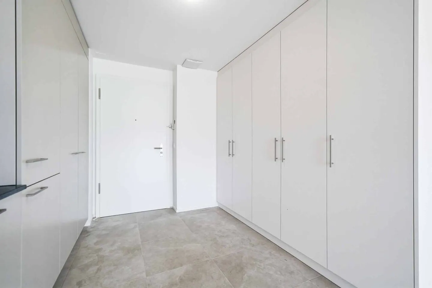 Wunderschöne neue 3,5-Zimmer-Wohnung mit Balkon - Foto 4 von 11
