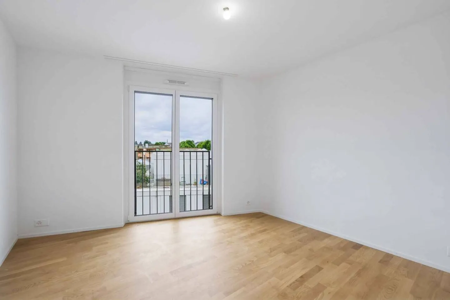 Wunderschöne neue 3,5-Zimmer-Wohnung mit Balkon - Foto 9 von 11