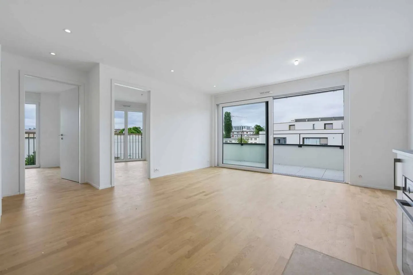 Wunderschöne neue 3,5-Zimmer-Wohnung mit Balkon - Foto 6 von 11