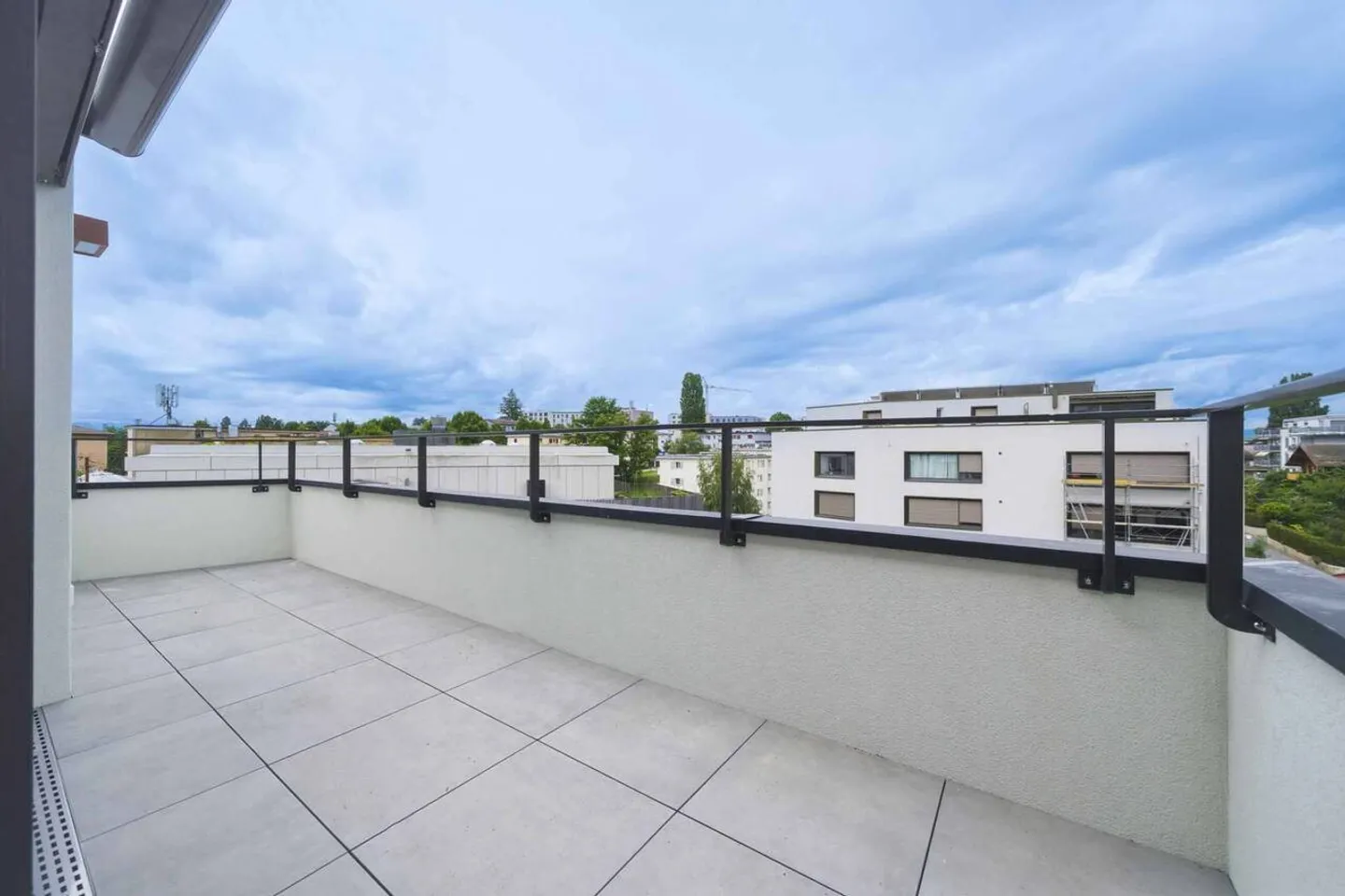 Wunderschöne neue 3,5-Zimmer-Wohnung mit Balkon - Foto 7 von 11