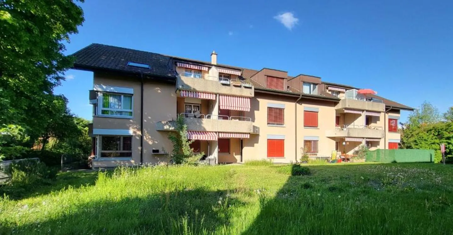 3.5 room apartment on the ground floor with terrace and lawn / 3.5-room apartment on the ground floor with terrace and lawn Bösingen - Photo 2 of 13