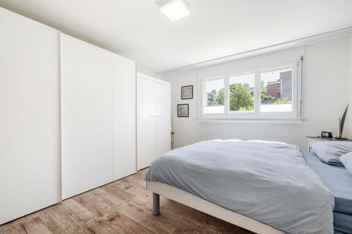 Completely renovated 4.5-room apartment in an idyllic location - Photo 7 of 10