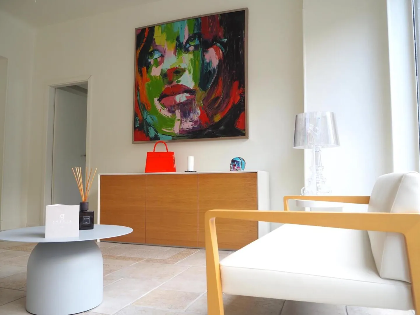 Stanza indipendente in istituto di bellezza - Foto 1 di 6