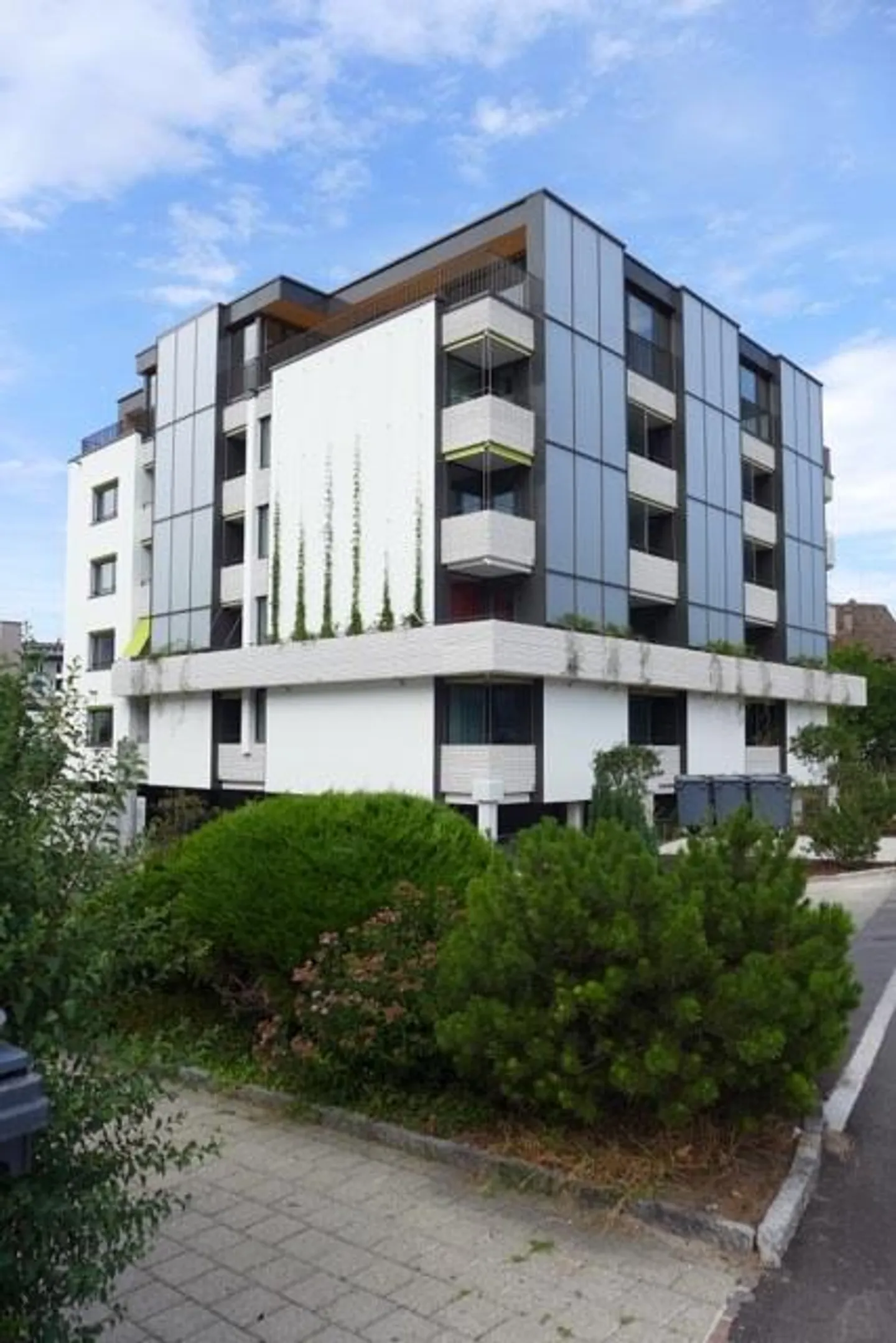 Studio in Minergie-Gebäude - Für Studenten/Doktoranden - Foto 1 von 5