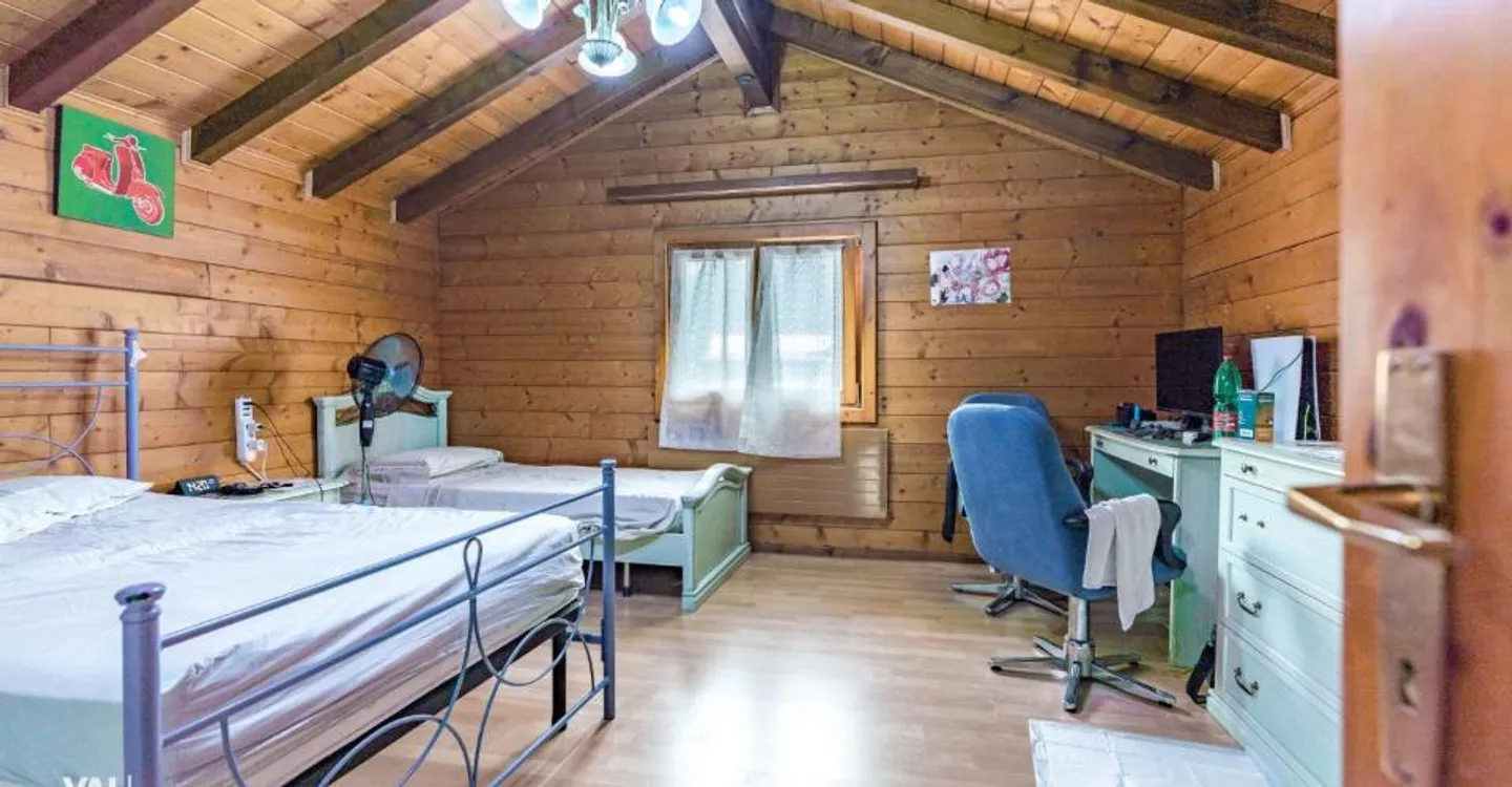 Proprietà residenziale e commerciale attraente con diverse opzioni di utilizzo - Foto 6 di 13