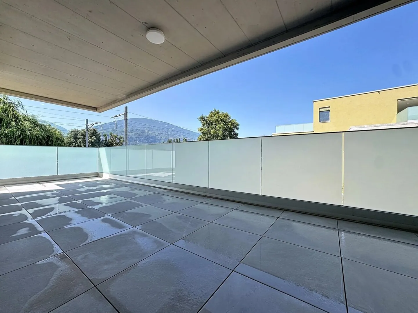 Helle 3.5-Zimmer-Wohnung mit Terrasse - Foto 6 von 8