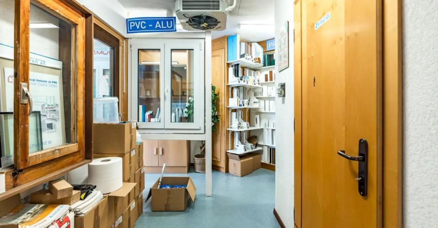 Proprietà residenziale e commerciale attraente con diverse opzioni di utilizzo - Foto 10 di 13