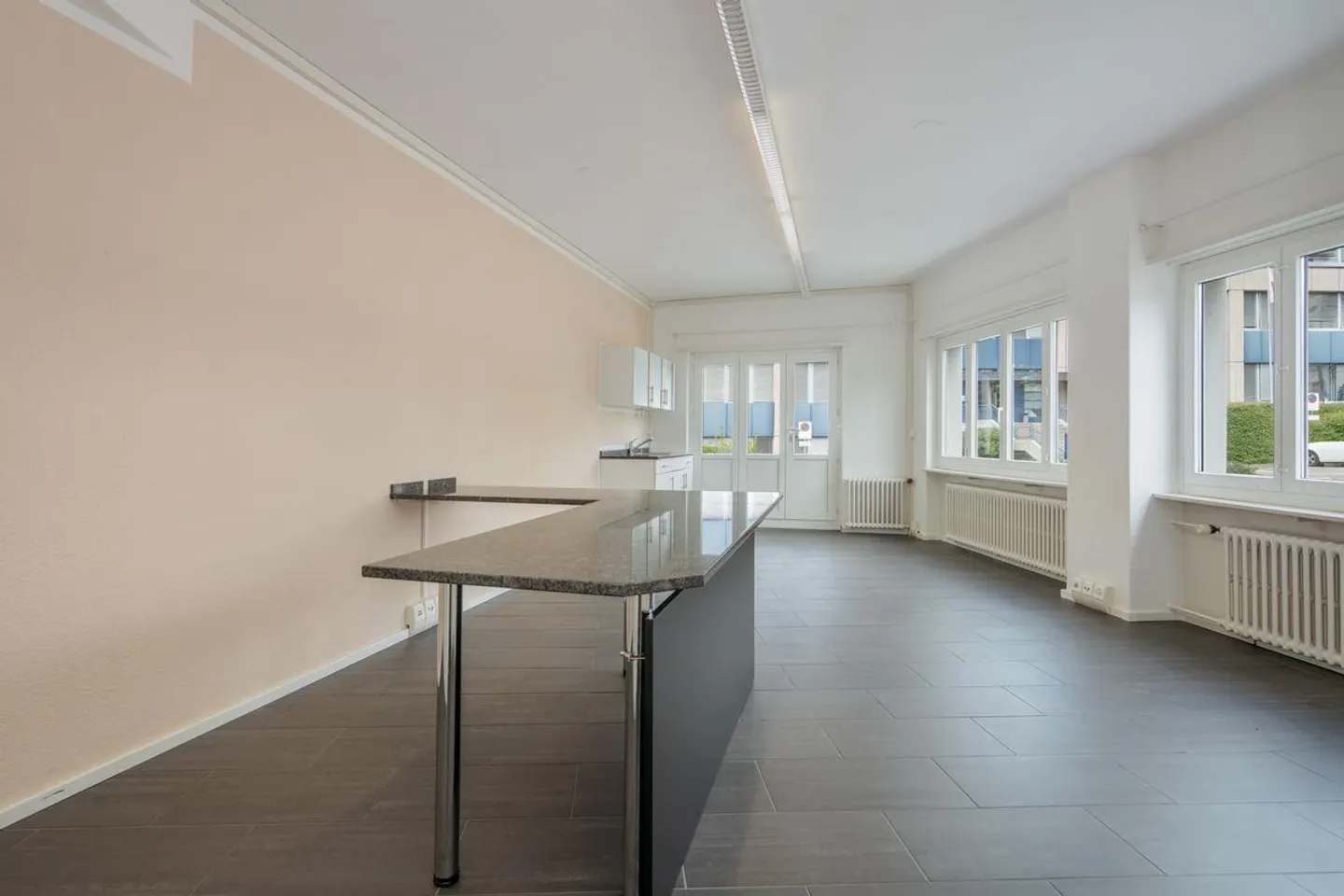 Vielseitiges Studio in zentraler Lage - Foto 7 von 13