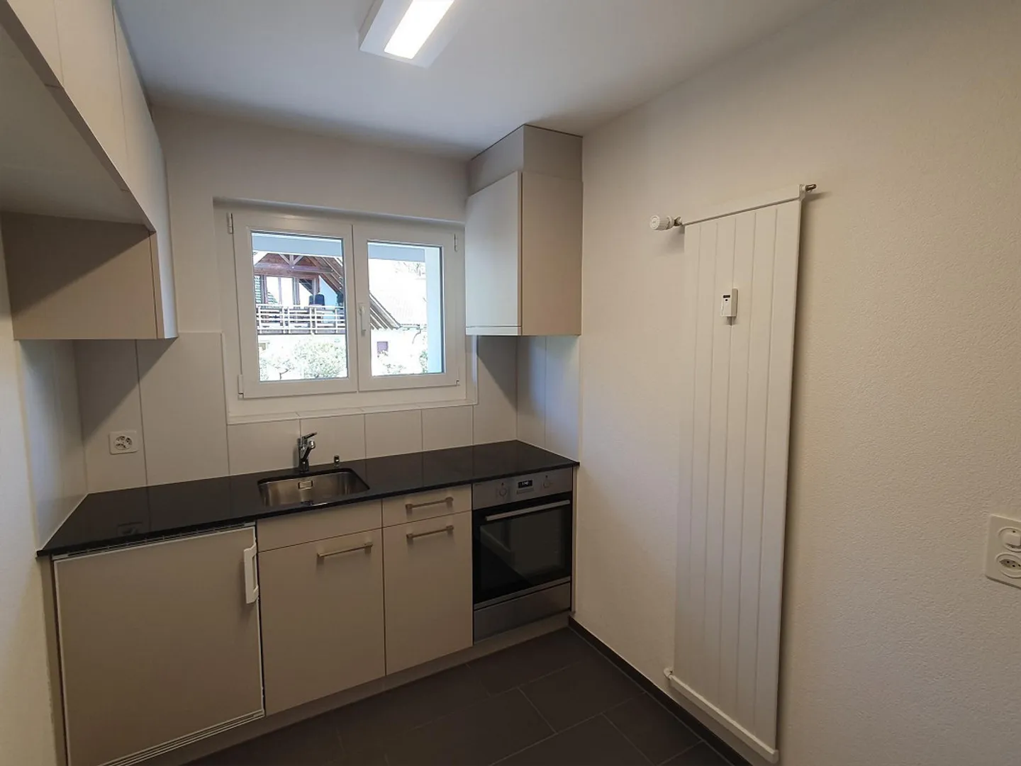 attractive, newly renovated 1.5 room apartment - Photo 4 of 14