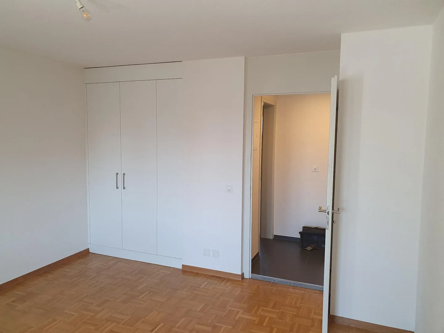attractive, newly renovated 1.5 room apartment - Photo 7 of 14