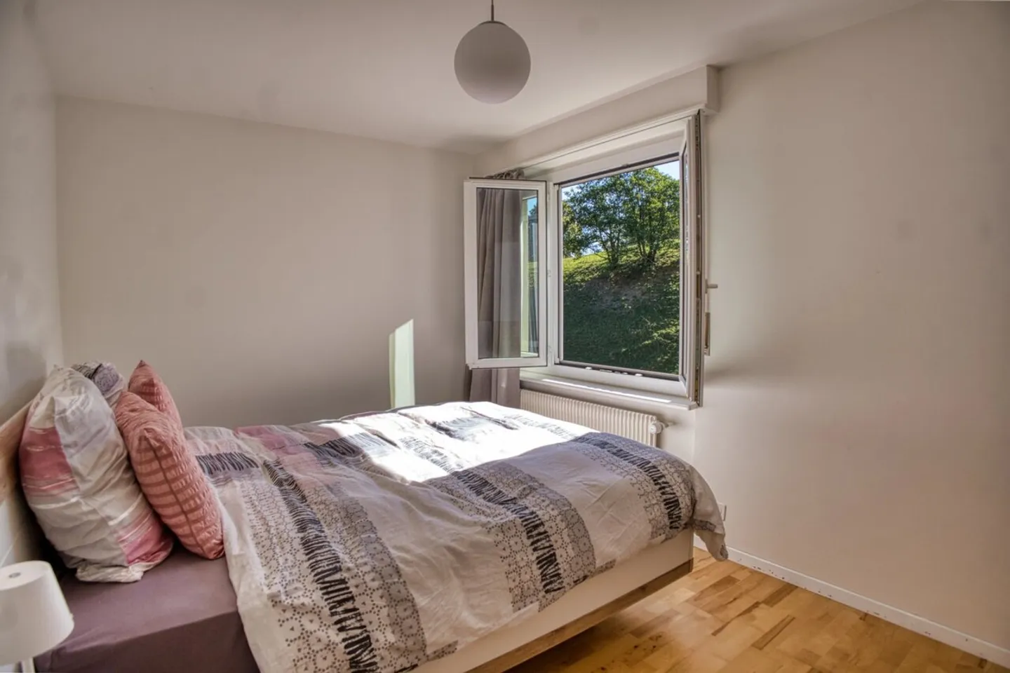 Charming Apartment in Château-d'Oex - Photo 5 of 11