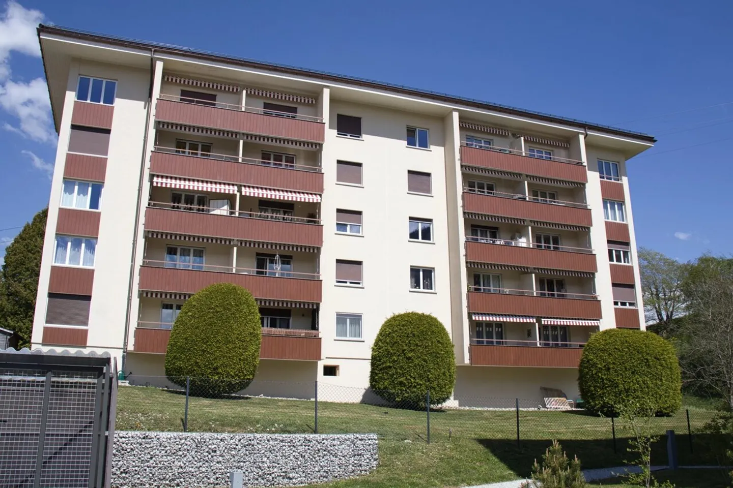 Charming Apartment in Château-d'Oex - Photo 11 of 11