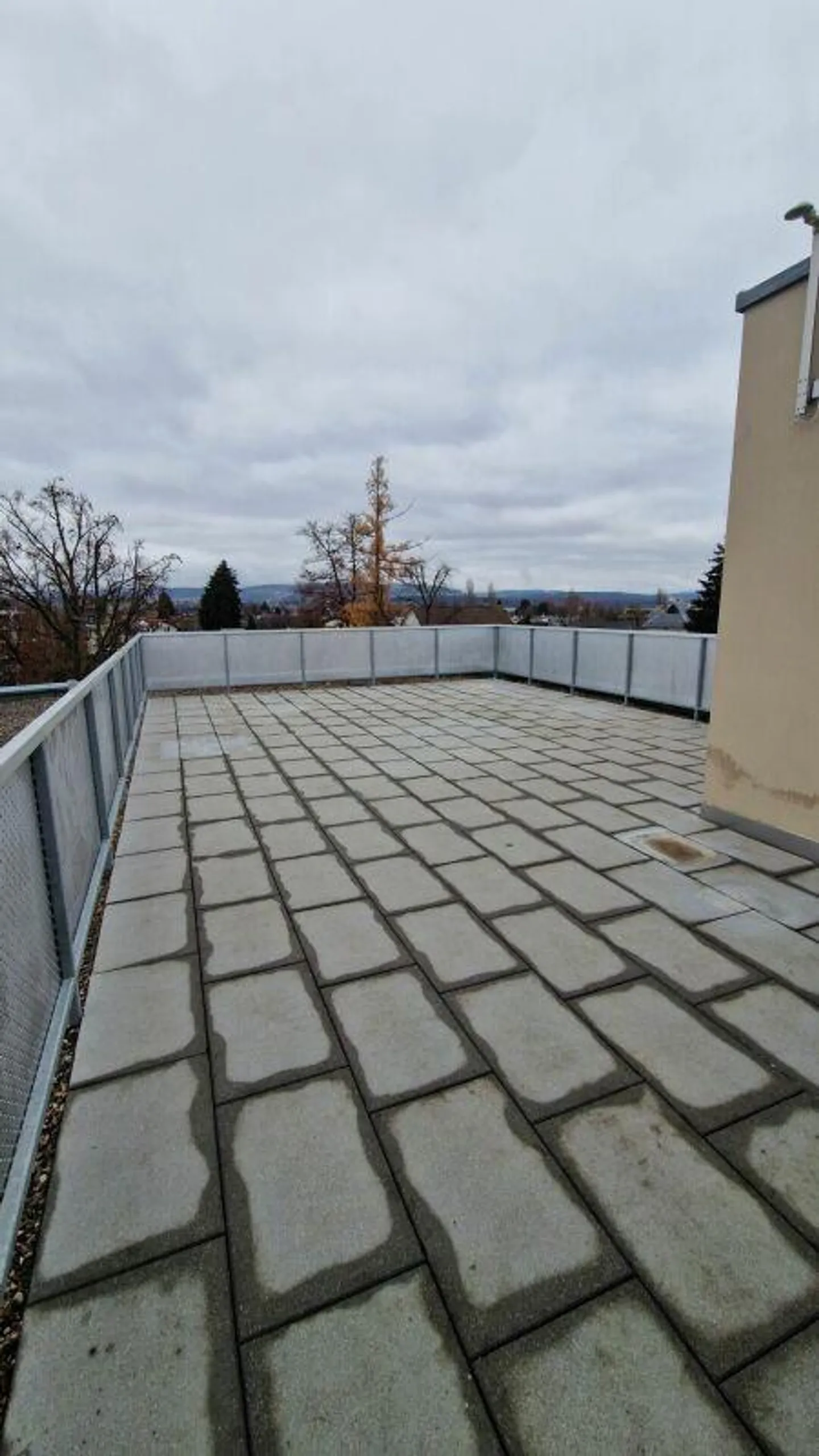 Appartamento spazioso e luminoso di 4,5 stanze - Foto 9 di 13