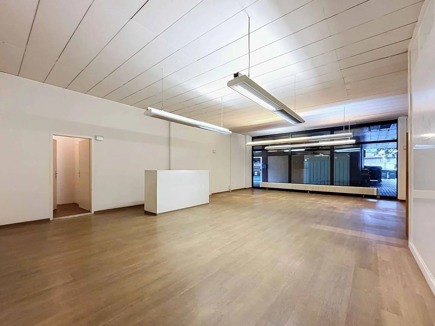 Büros von etwa 247 m2 im Herzen der Stadt - Général-Guisan 42 - Foto 1 von 8