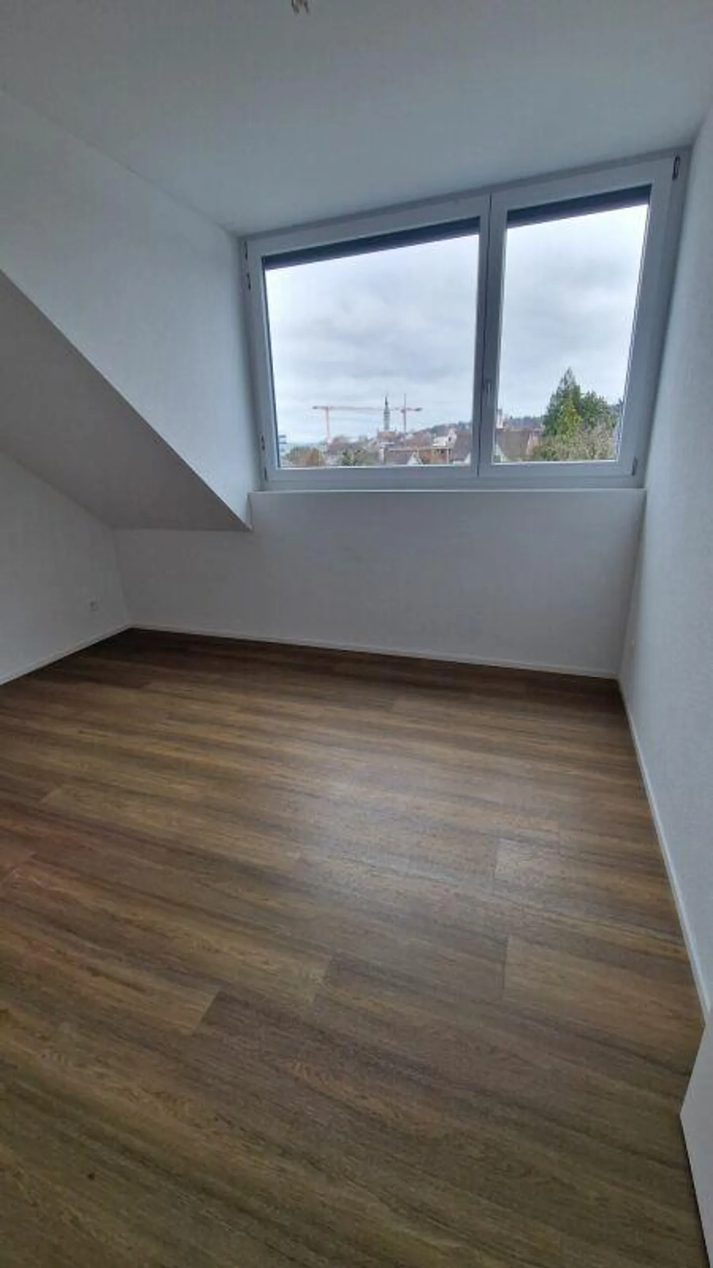 Appartamento spazioso e luminoso di 4,5 stanze - Foto 13 di 13