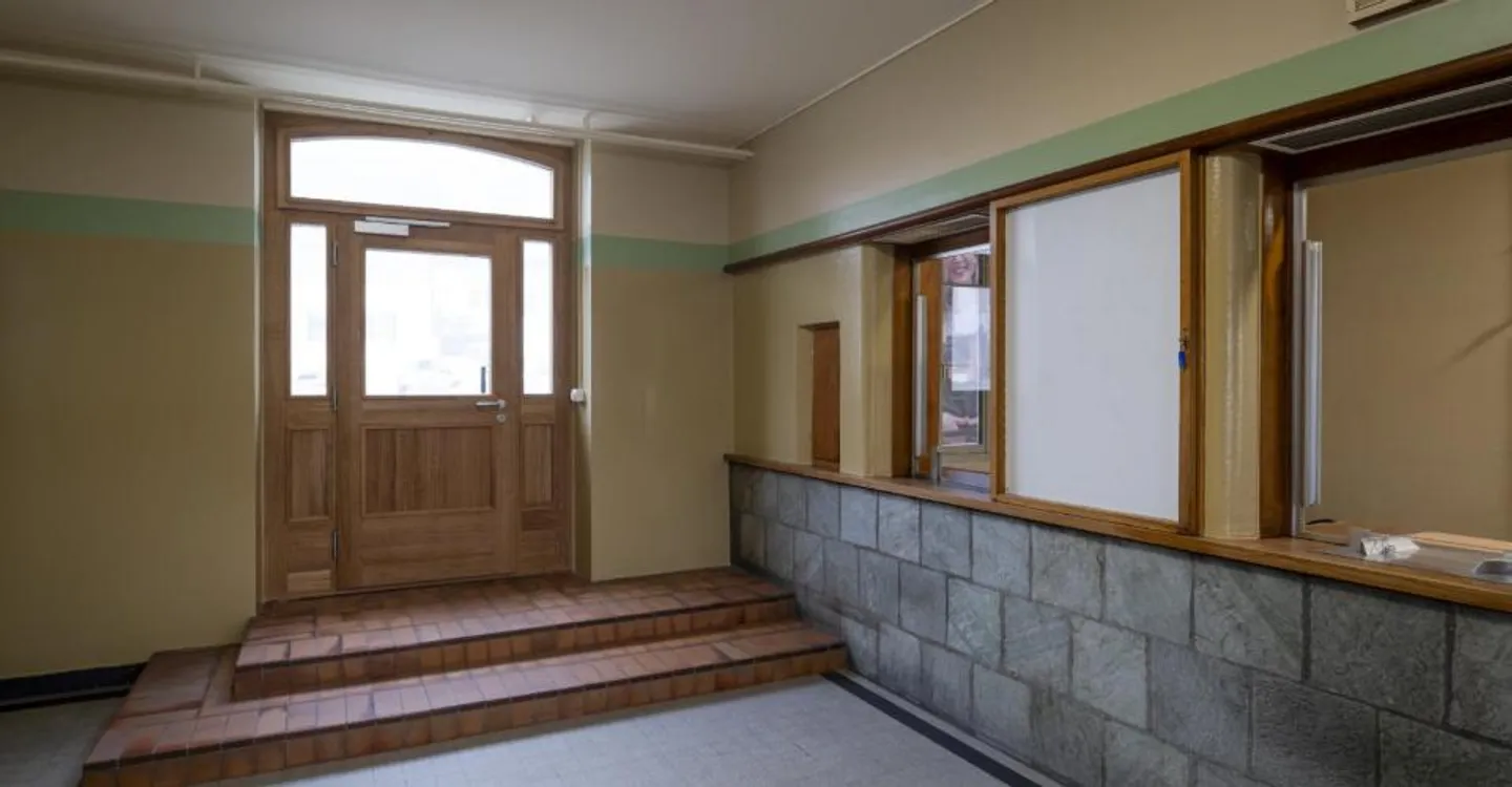 Bureau fraîchement rénové à la gare de Kerzers - Photo 3 sur 5