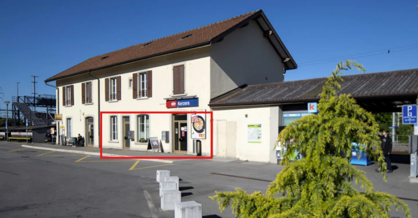 Bureau fraîchement rénové à la gare de Kerzers - Photo 1 sur 5
