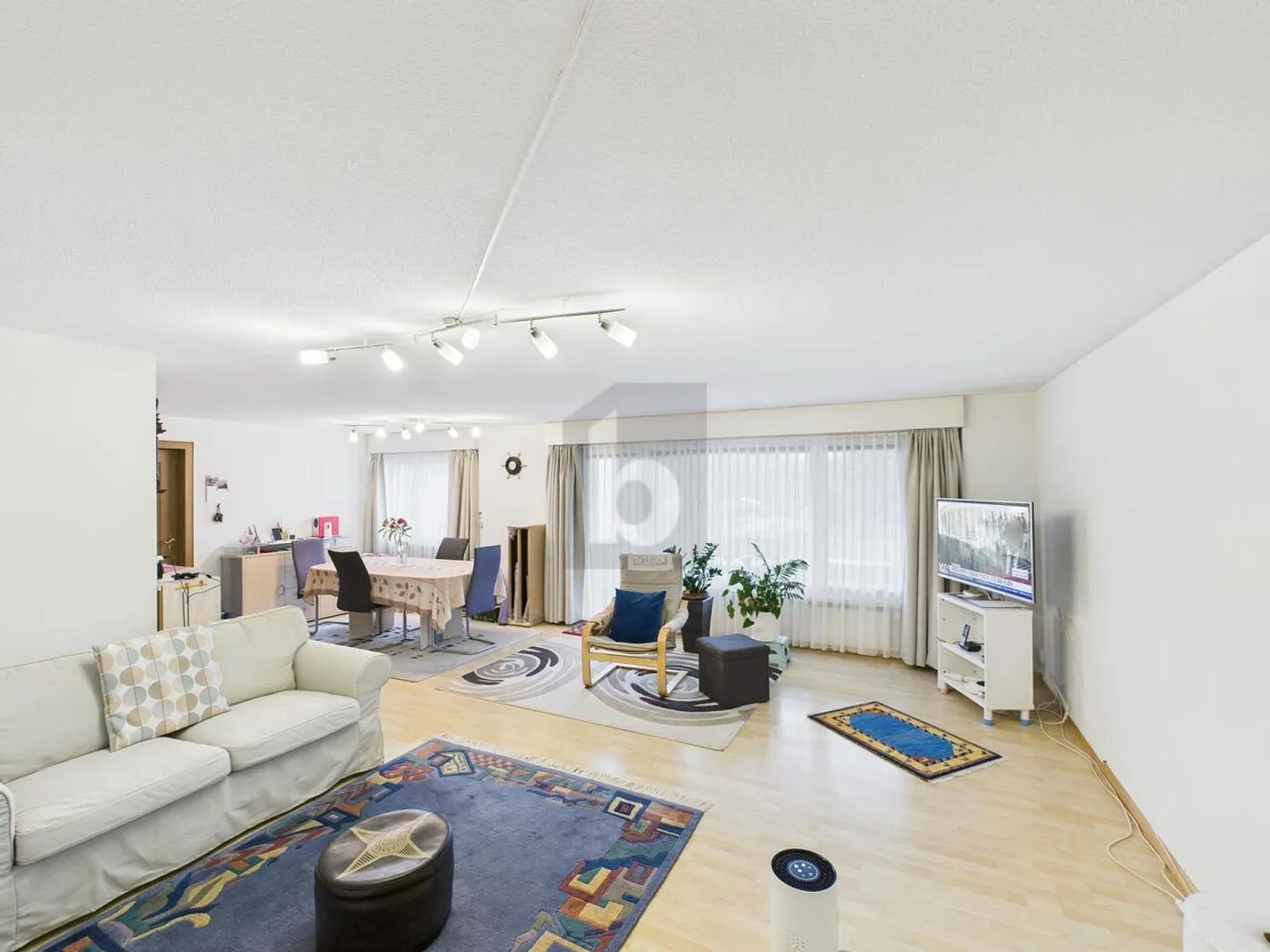 Wohnung mieten - Foto 2 von 6