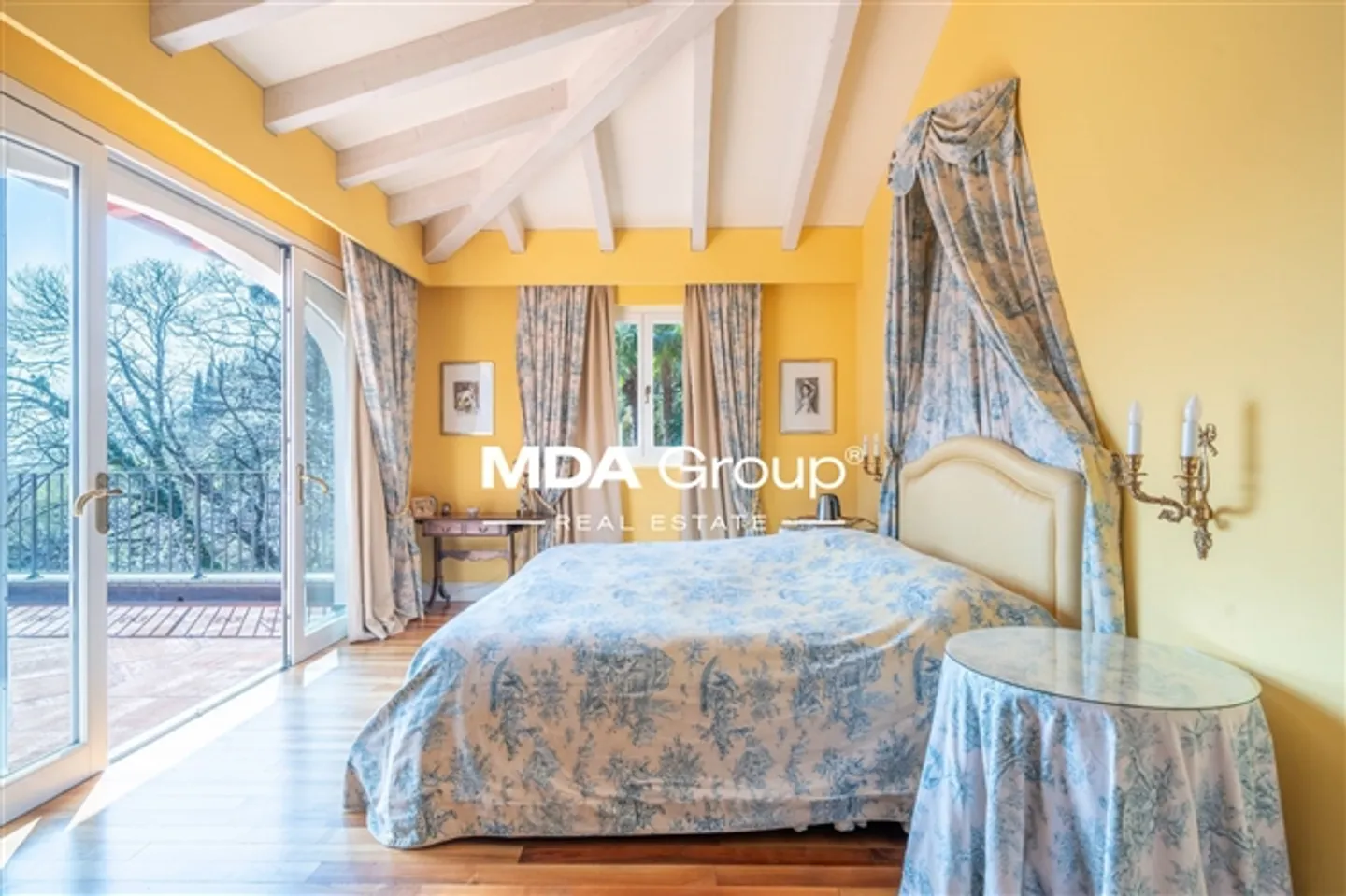 8 Room villa - Photo 17 of 20