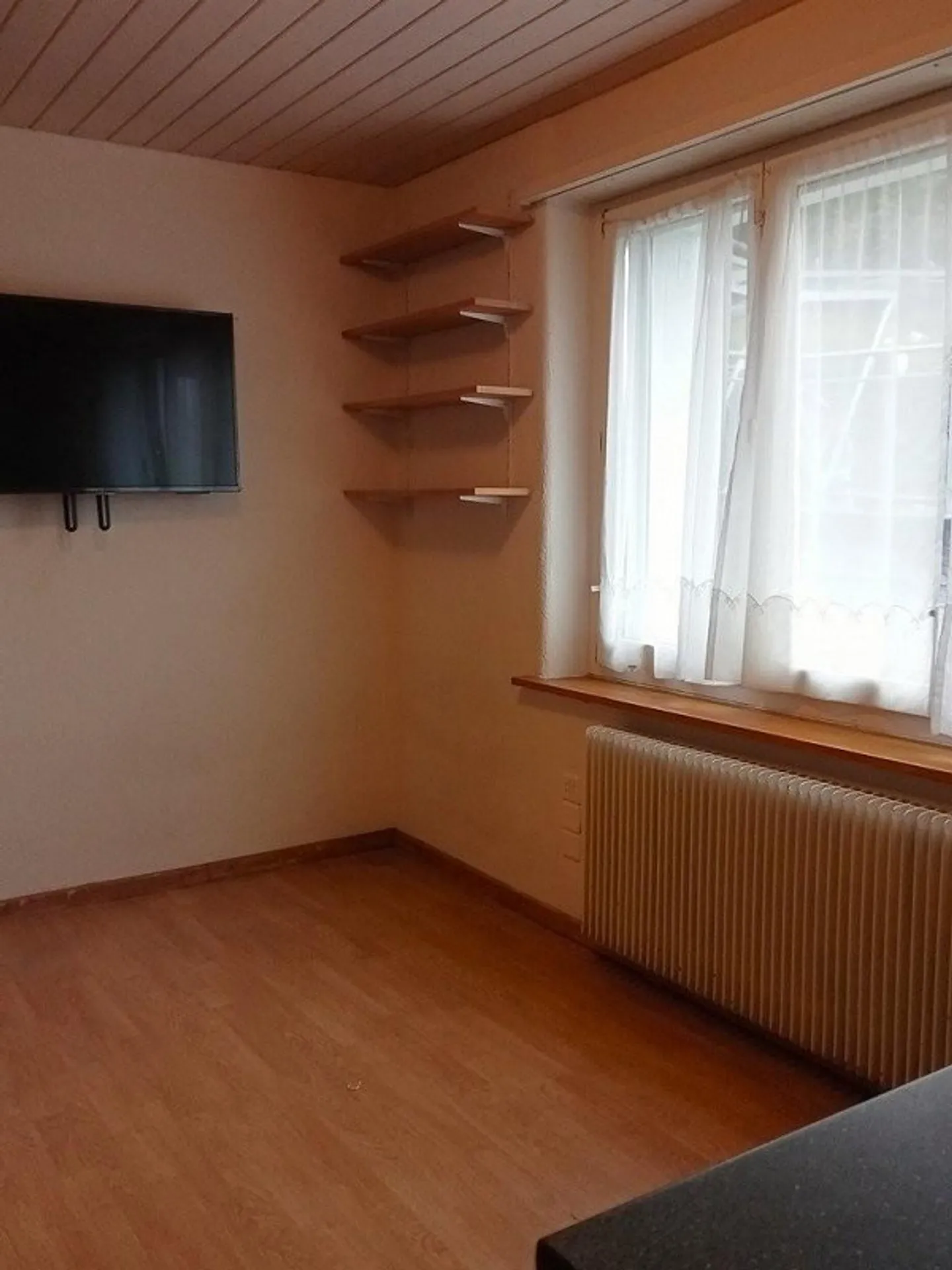 Chambre à louer dans un emplacement central mais calme ! - Photo 2 sur 5