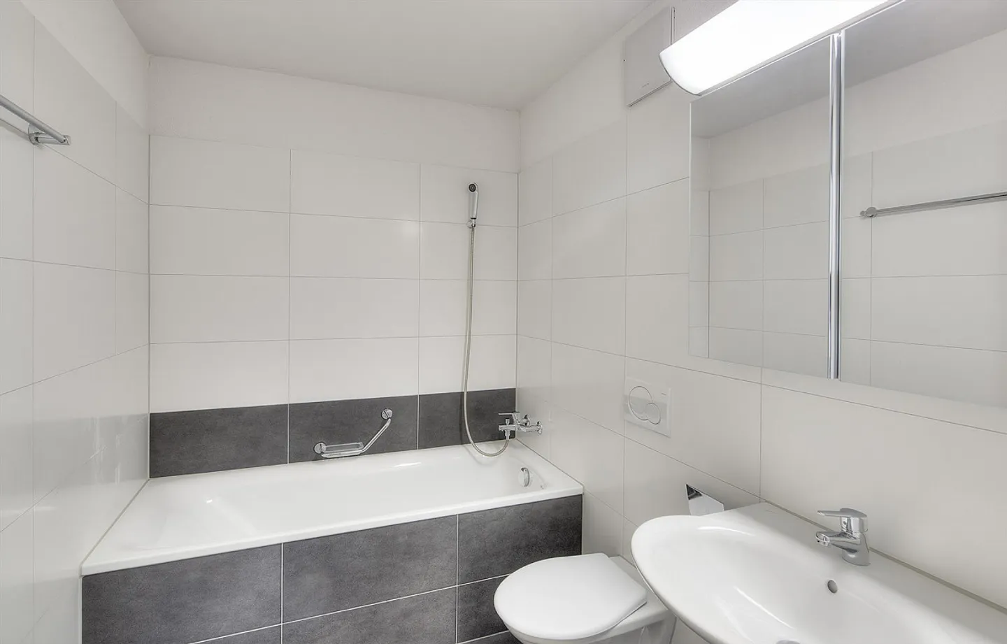 Here ends your apartment search - Photo 5 of 8