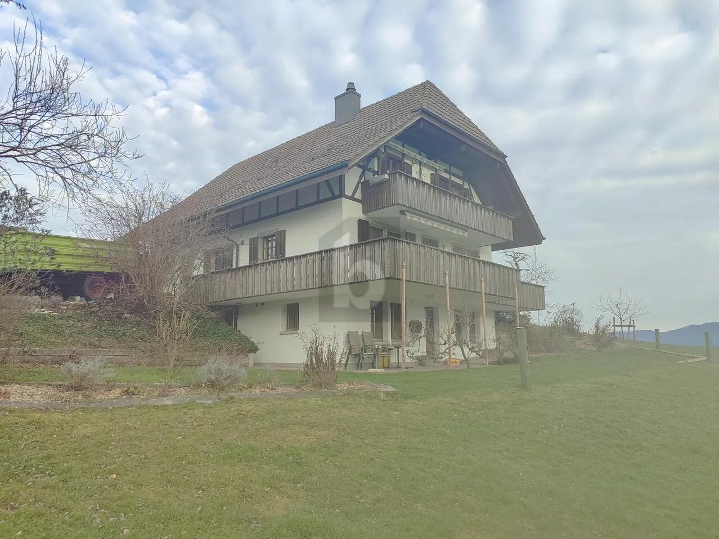 Appartement spacieux avec vue alpine - Photo 1 sur 6