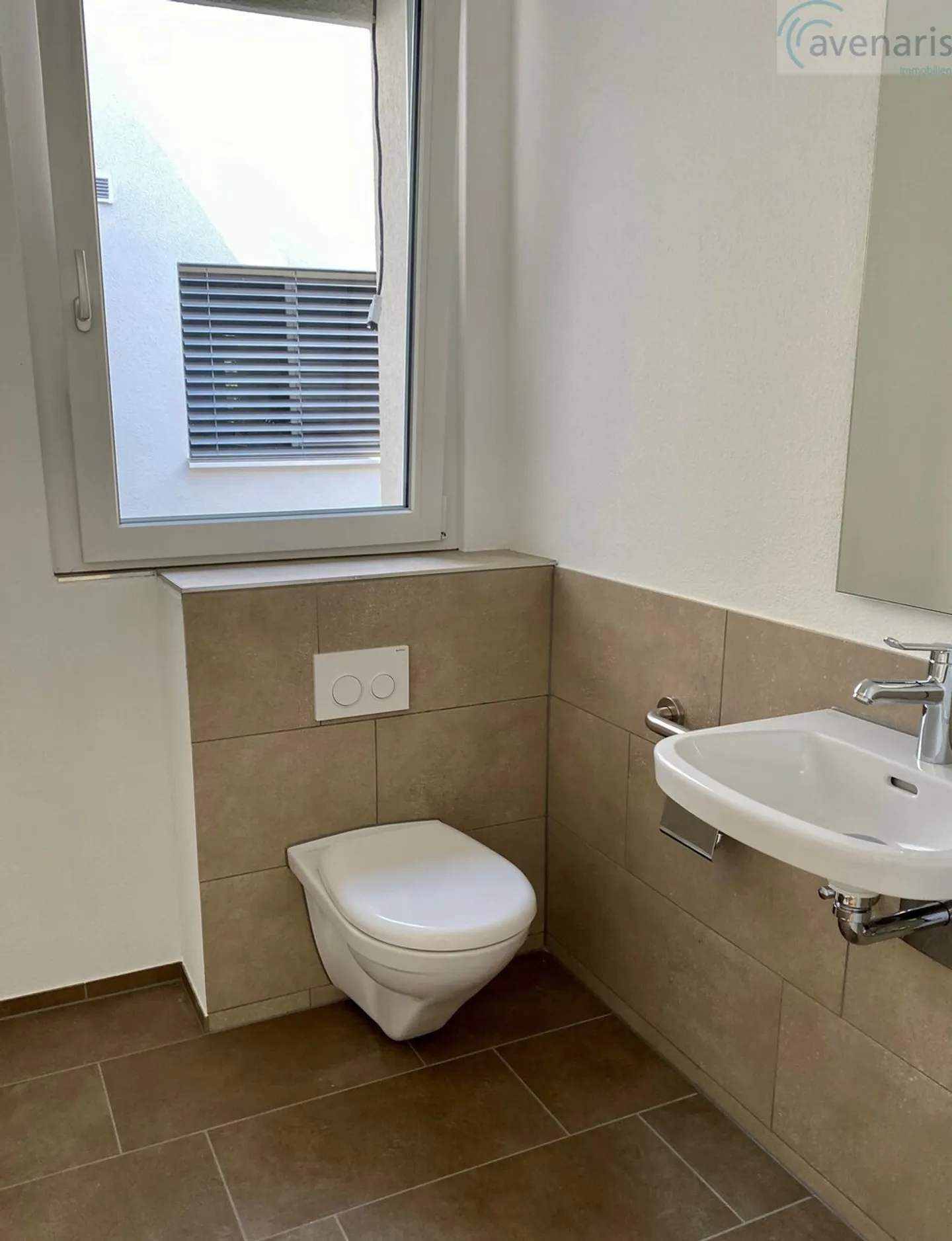 Stanza hobby versatile con WC accessibile - Foto 3 di 4