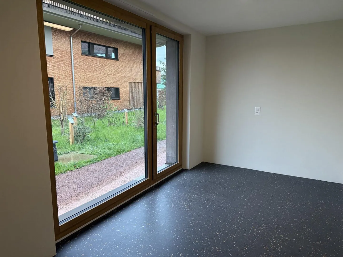 Spazio commerciale moderno in affitto come atelier - Foto 1 di 5