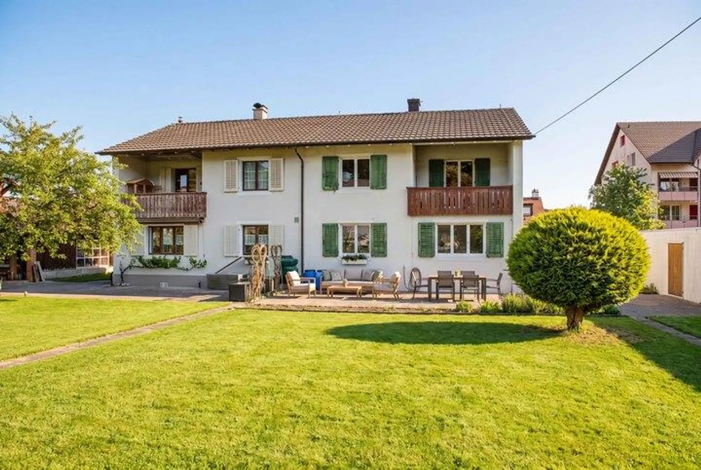 Charming Family Home in Pfungen - Photo 7 of 8