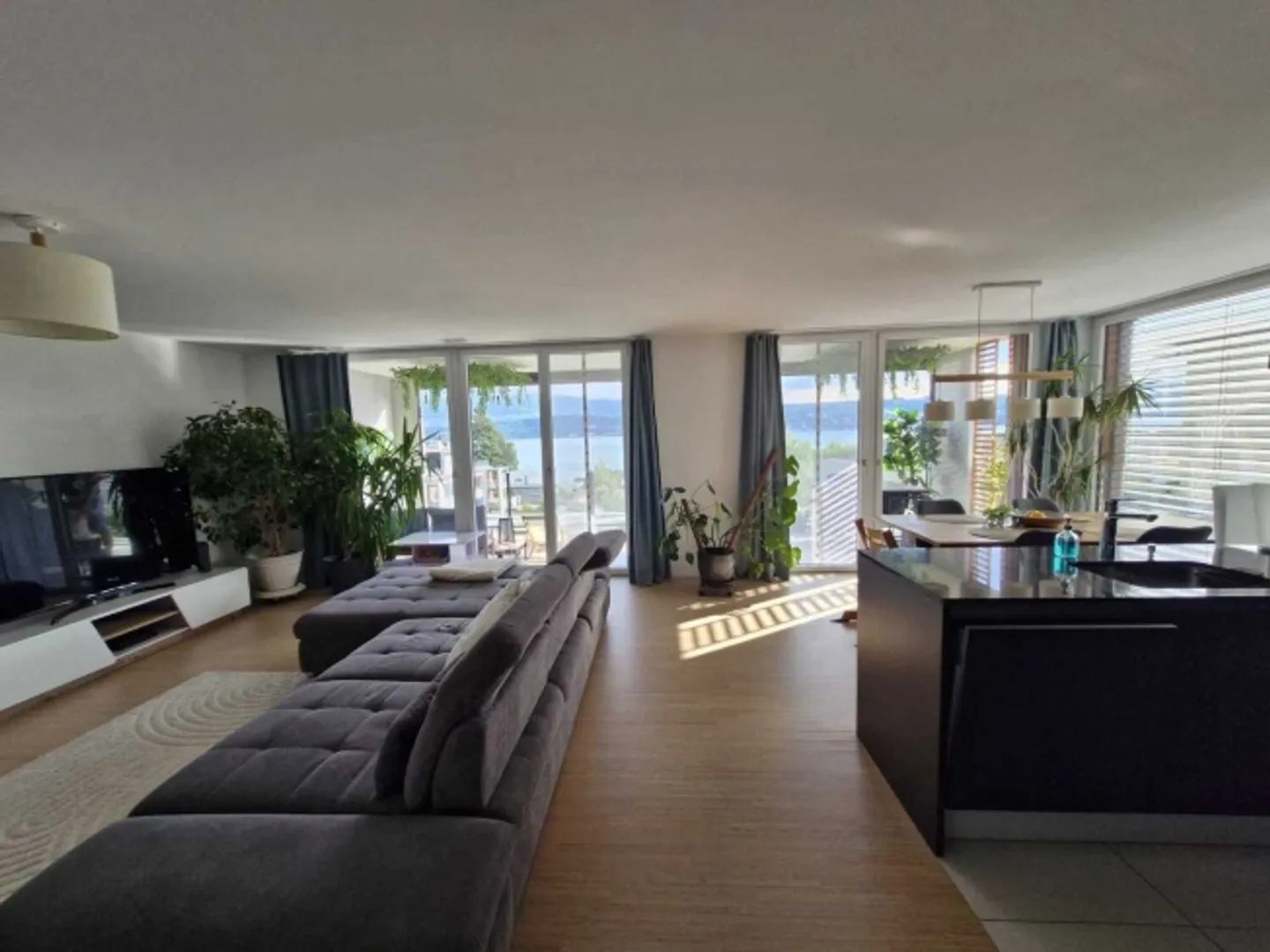 Appartamento 4½ locali a Männedorf (ZH), arredato, temporaneo - Foto 1 di 9