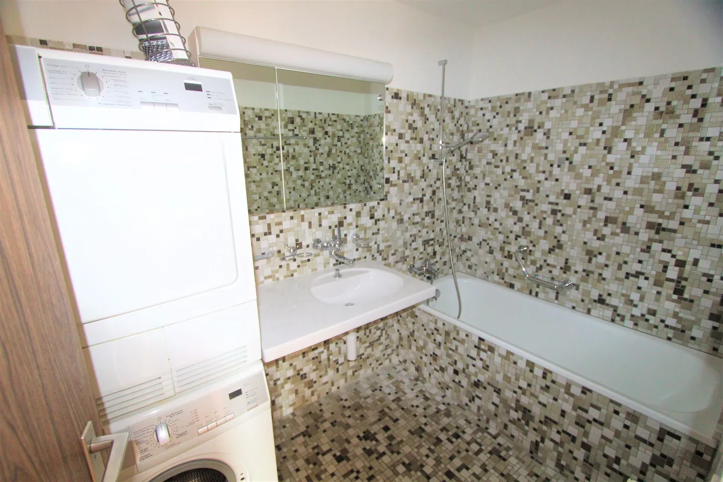 4.5-room apartment in Siebnen - Photo 5 of 7