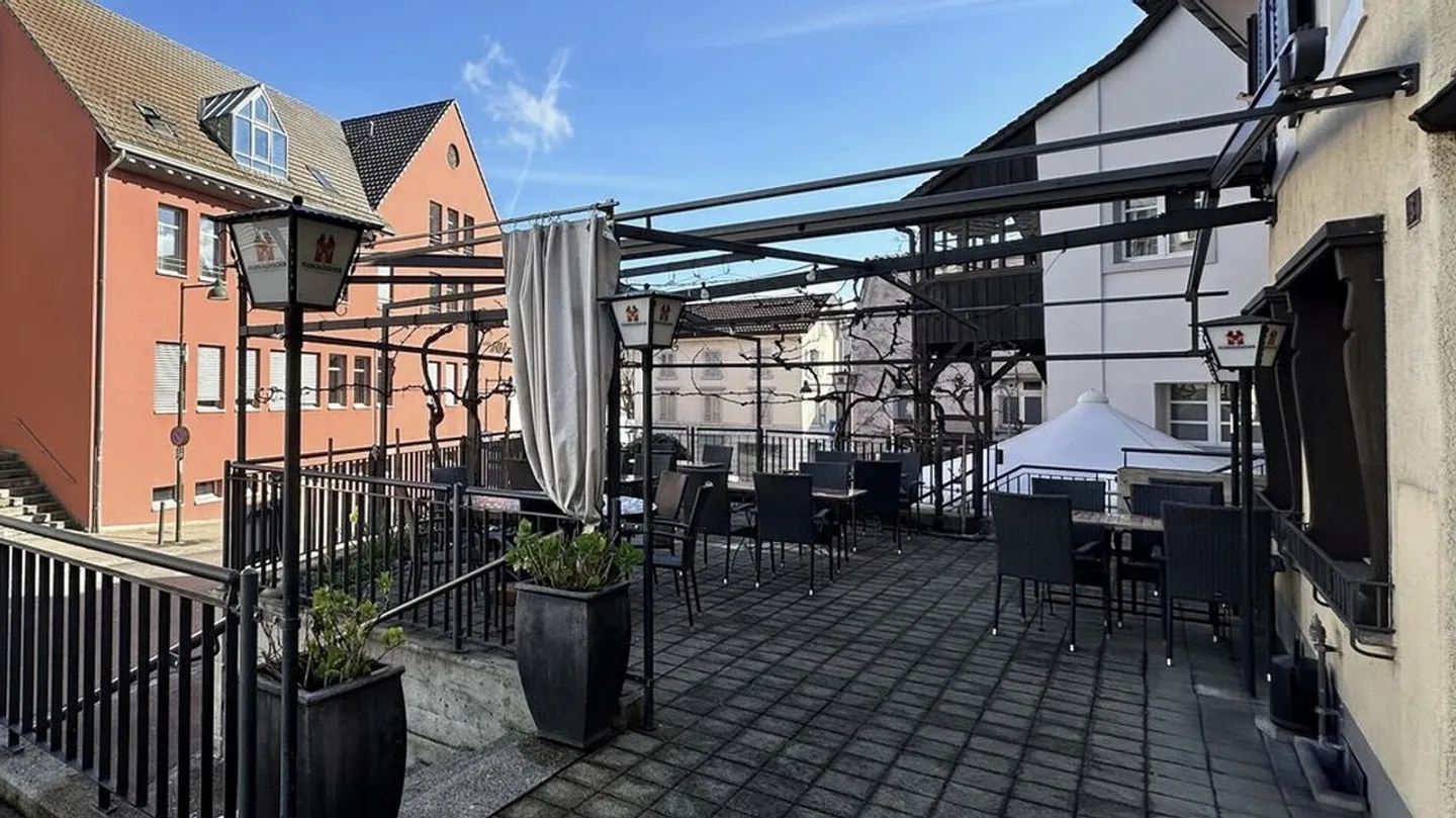 Charming Gastronomy Business with Terrace - Photo 5 of 8