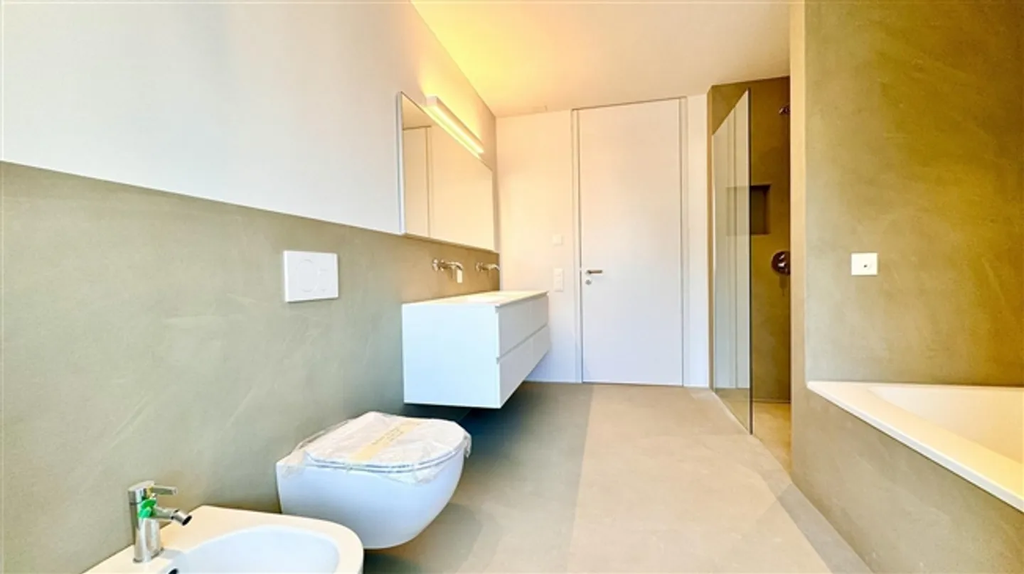 ATTIKA in nuova alta residenza con solo 4 appartamenti in una zona tranquilla e soleggiata con vista libera sulle montagne. - Foto 8 di 15