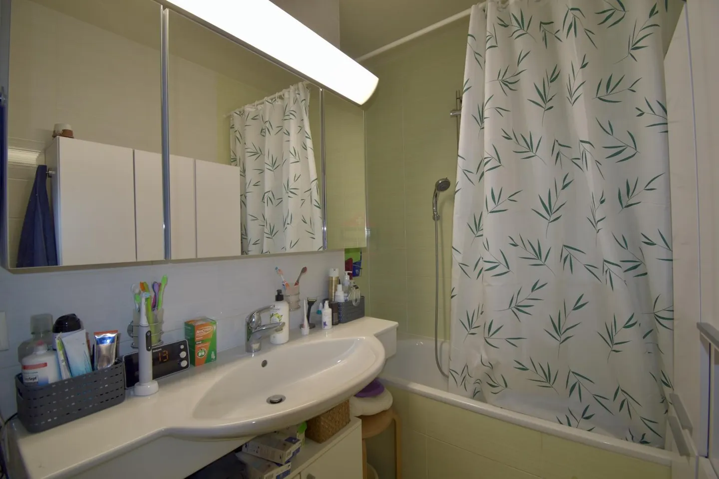 Schönes helles Duplex in Eysins - Foto 7 di 11