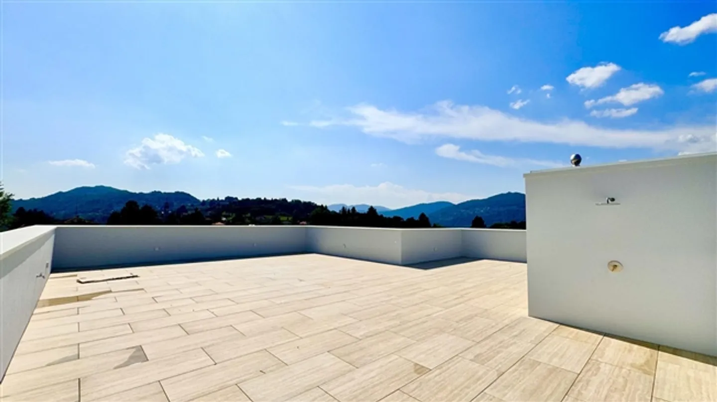 ATTIKA in nuova alta residenza con solo 4 appartamenti in una zona tranquilla e soleggiata con vista libera sulle montagne. - Foto 14 di 15