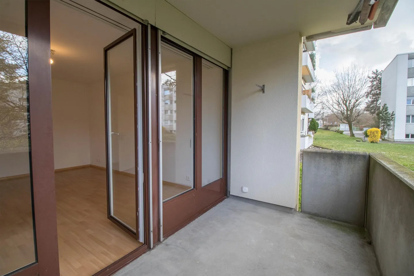 Appartamento in affitto di 3 stanze accogliente in una zona residenziale popolare - Foto 6 di 8