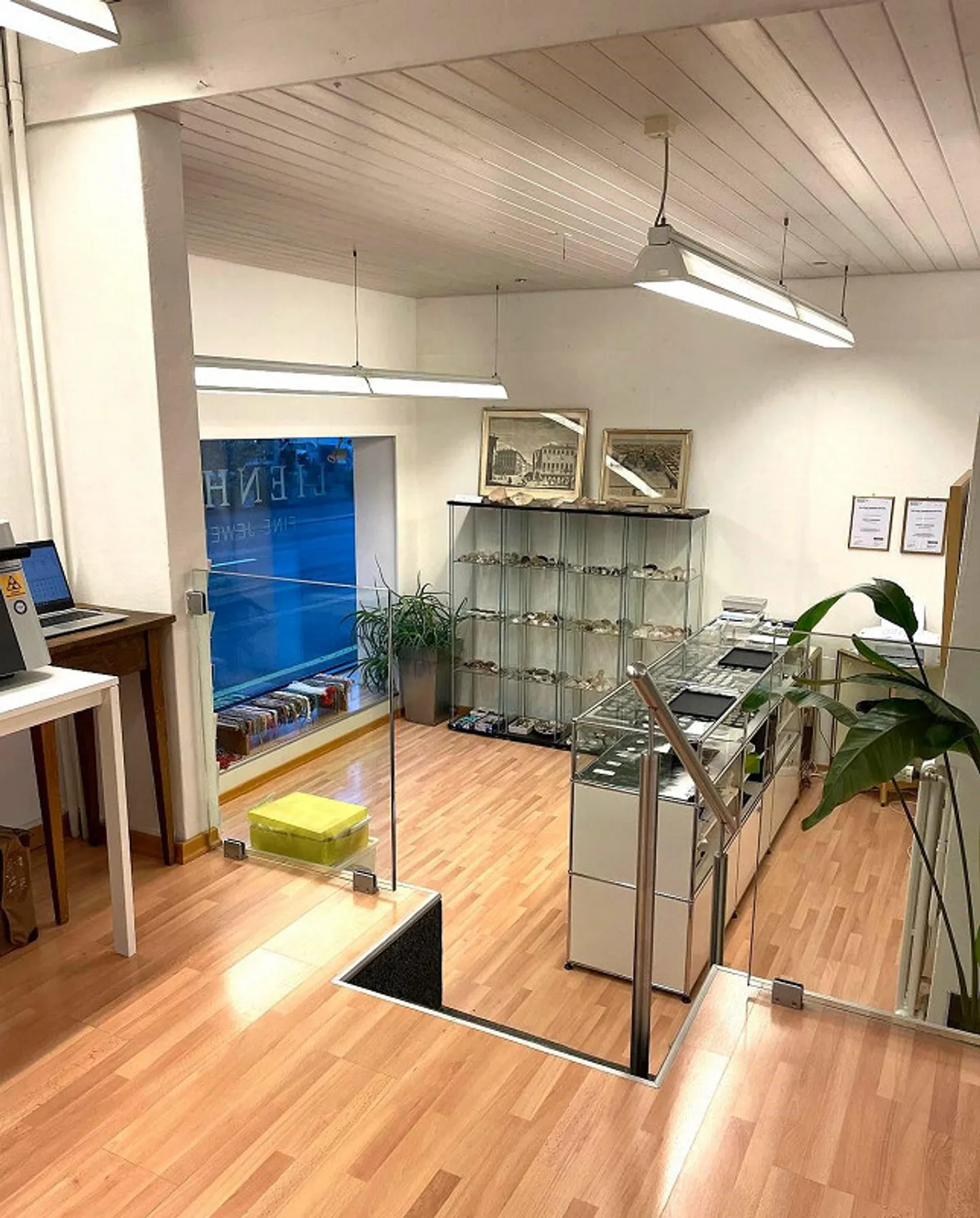 Espace commercial dans un emplacement central à Wettingen à louer - Photo 3 sur 4