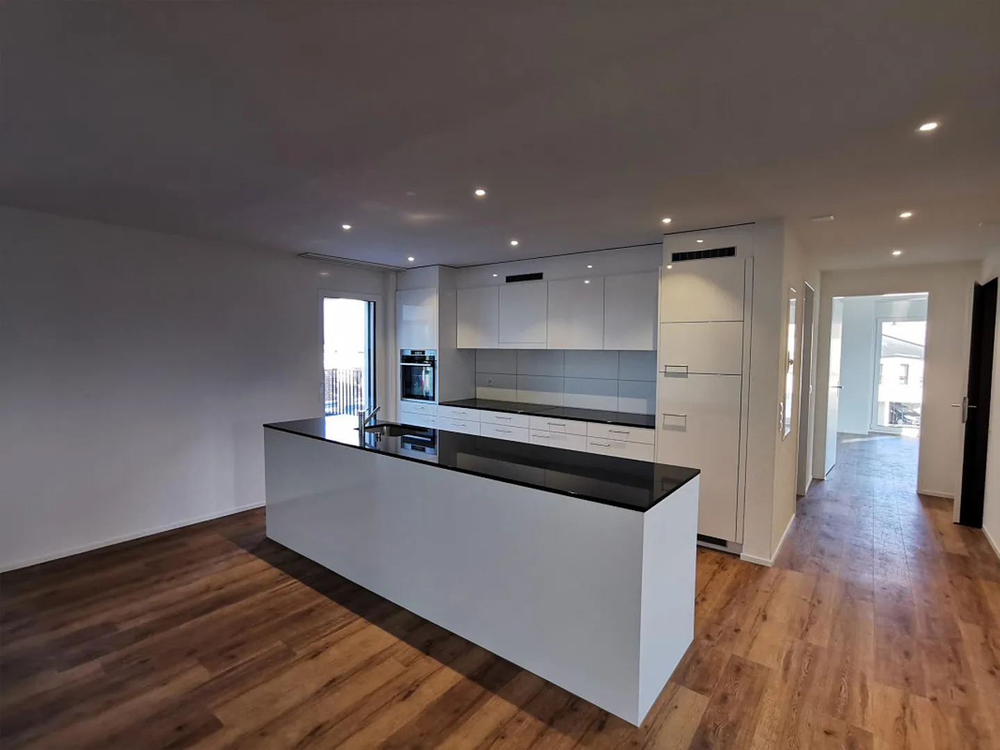 Ampio appartamento mansardato di 4,5 locali con 2 terrazze a Hombrechtikon - Foto 1 di 5