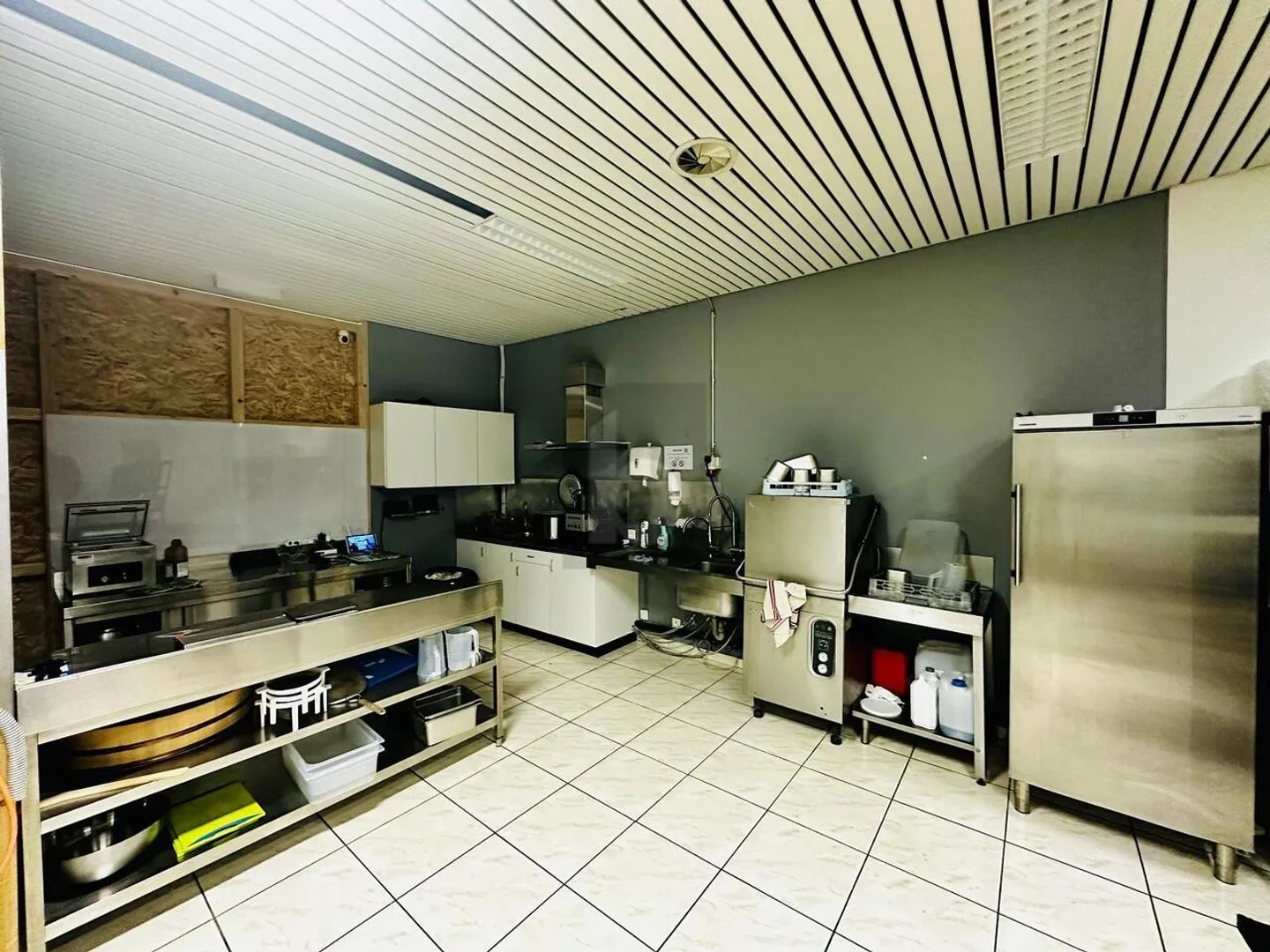POKE BOWLS, SITUATION IDEALE, EQUIPEMENT COMPLET - Foto 4 di 6