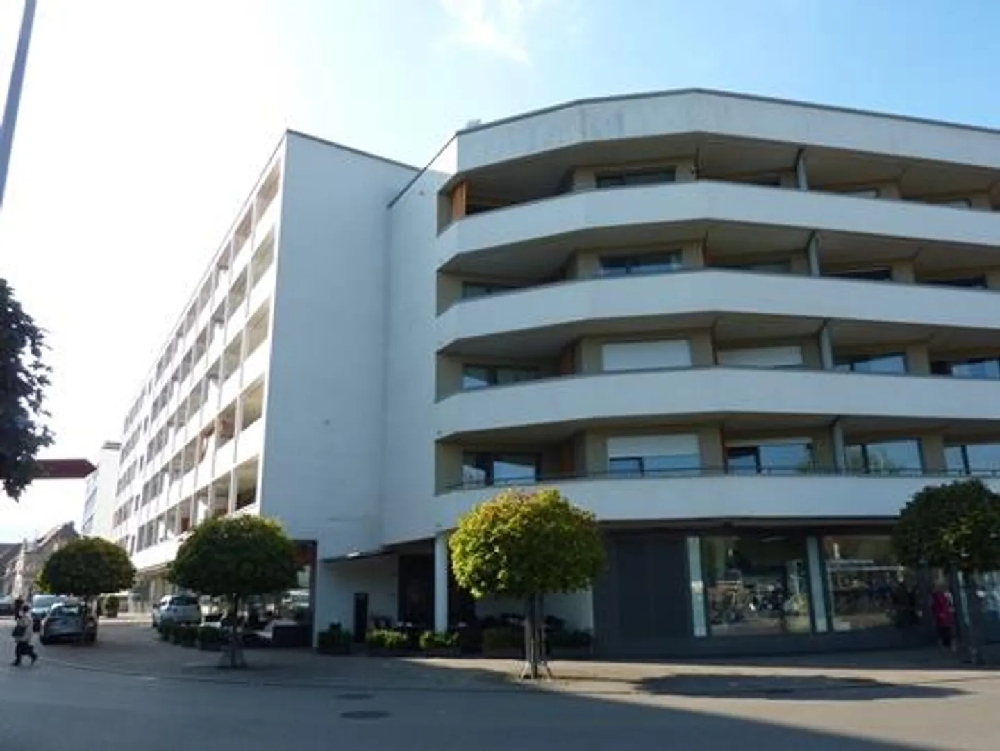 Parking spaces for rent near Dietikon train station - Photo 1 of 1