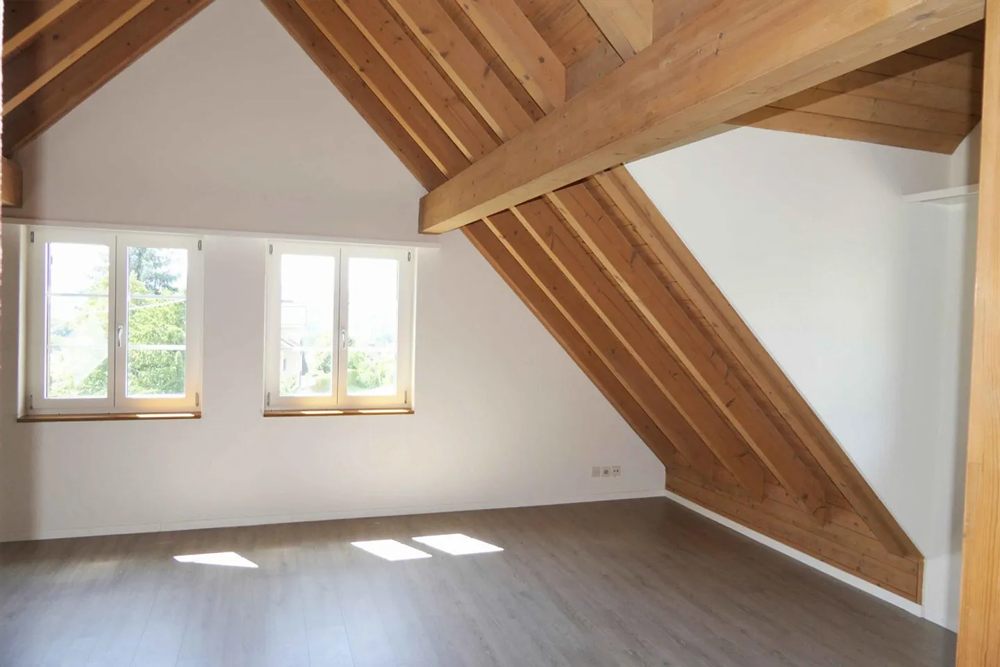 4 Room Attic Apartment in Former Farmhouse - Photo 4 of 13