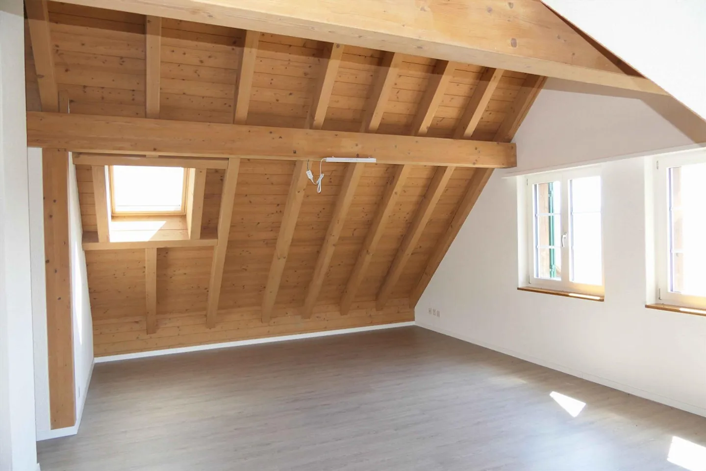 4 Room Attic Apartment in Former Farmhouse - Photo 5 of 13