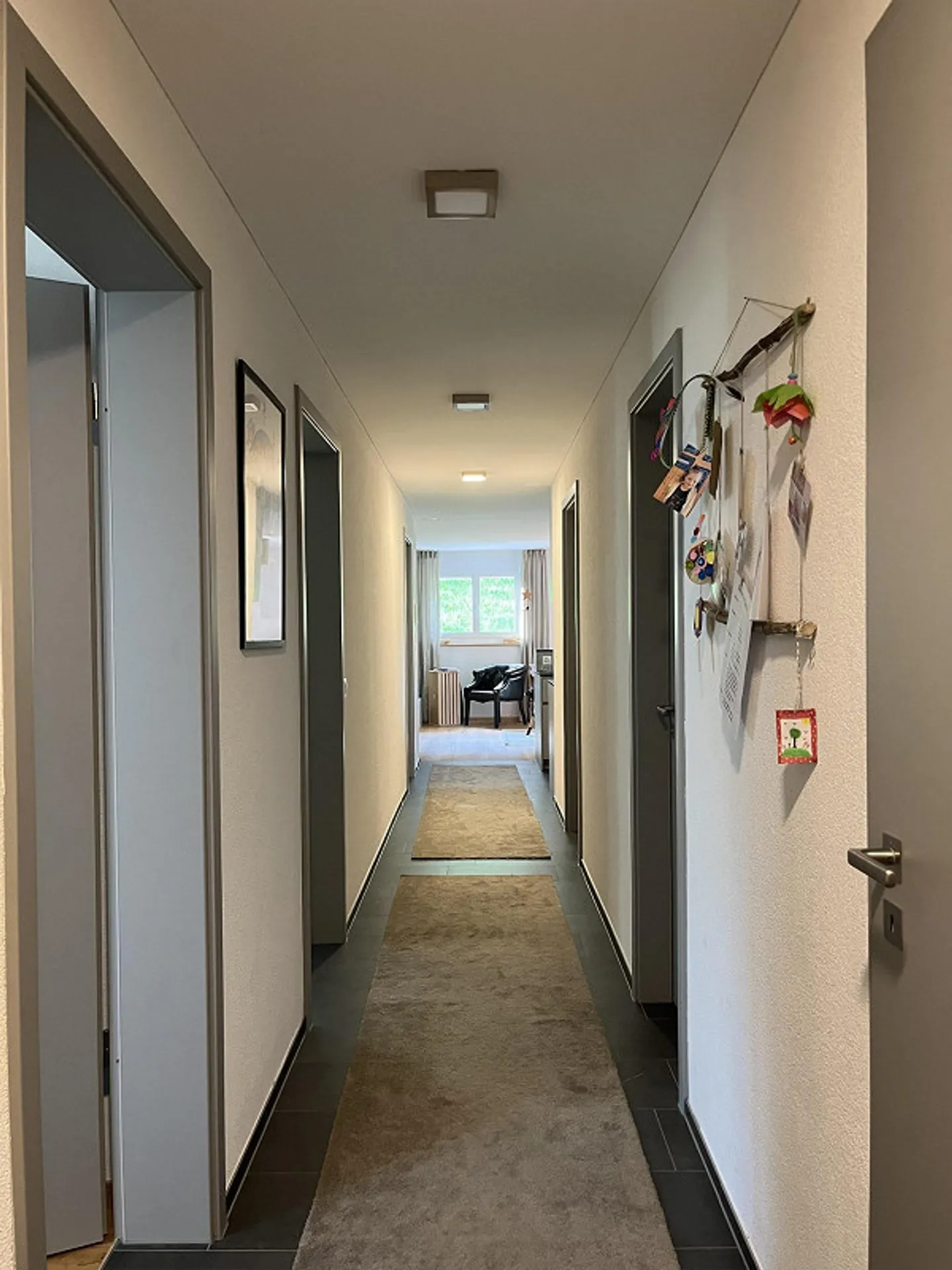 Appartement moderne de 3,5 pièces - Photo 2 sur 10