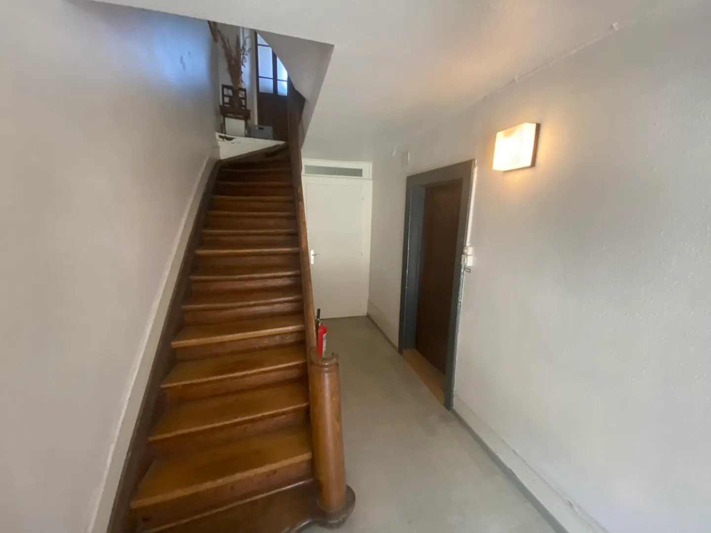 Residential building - Photo 2 of 21
