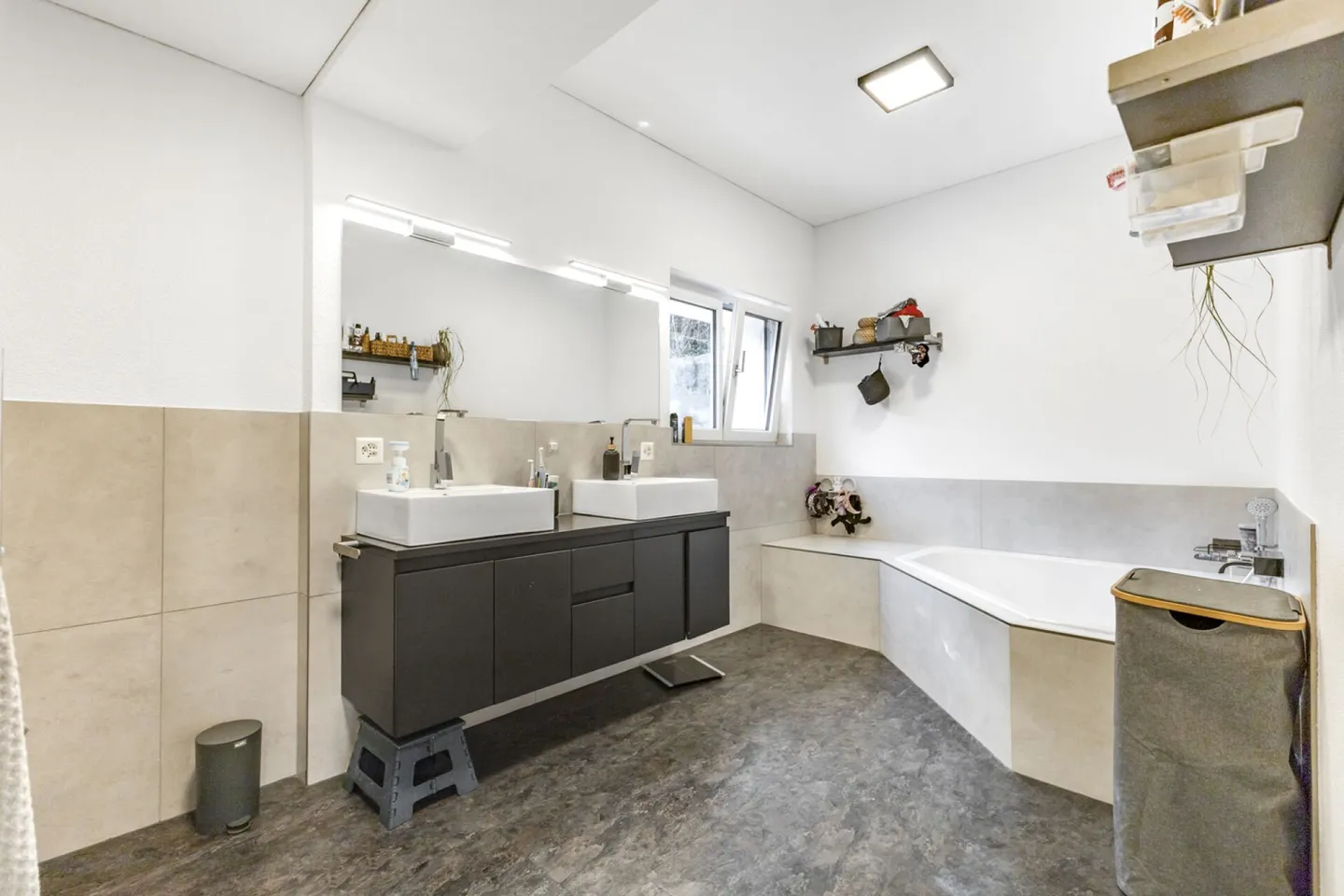 2 Single-family homes with plenty of space in the heart of Rüthi - Photo 11 of 30