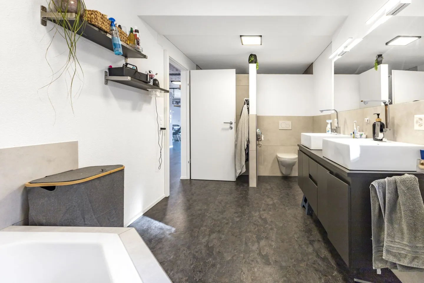 2 Single-family homes with plenty of space in the heart of Rüthi - Photo 12 of 30